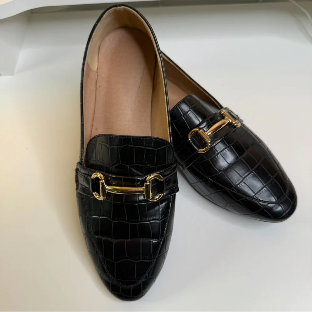 Croc Effect Chain Loafers - Picture 7 of 11
